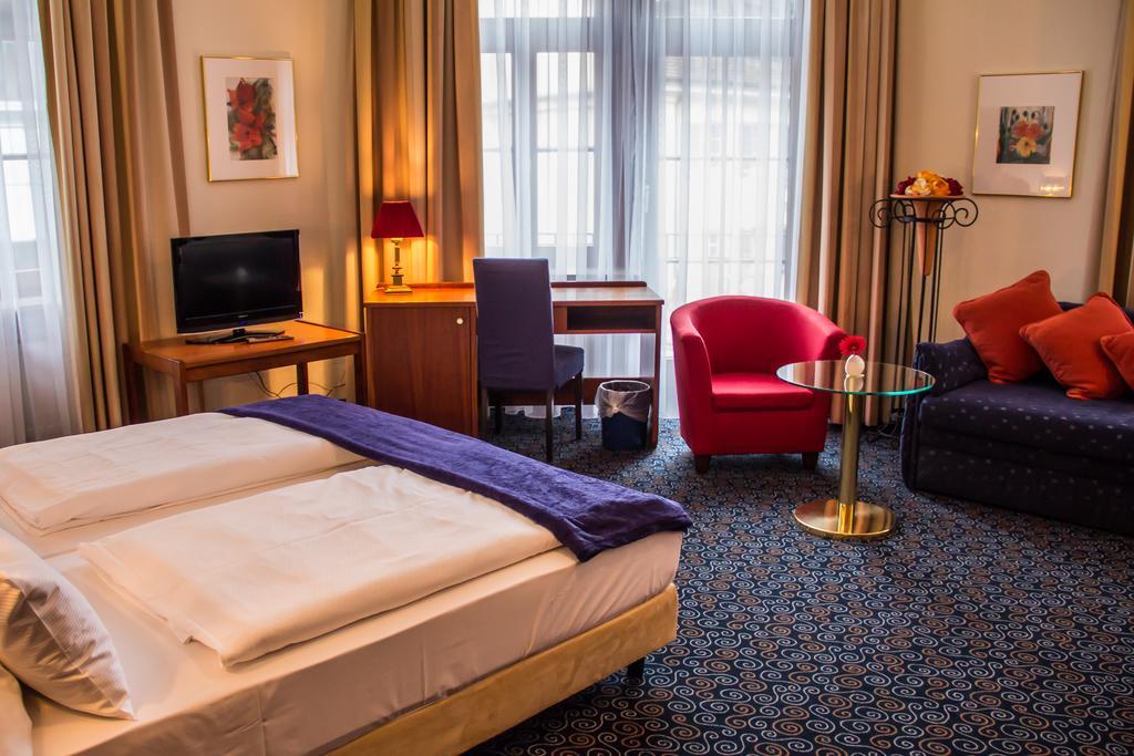 Stadthotel 콘스탄츠 객실 사진
